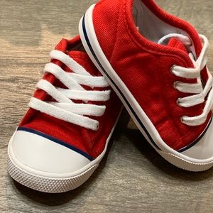 Toddler shoes size 8